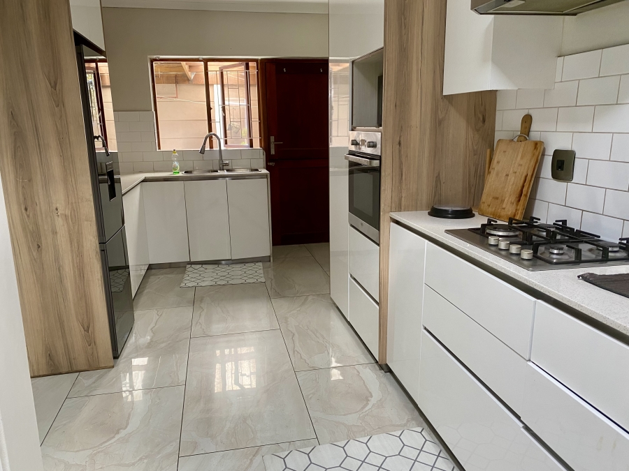 6 Bedroom Property for Sale in De Tijger Western Cape